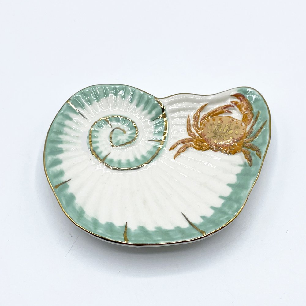 Coral Seashell & Crab Dish