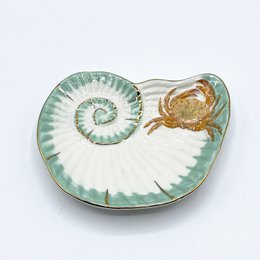Coral Seashell & Crab Dish