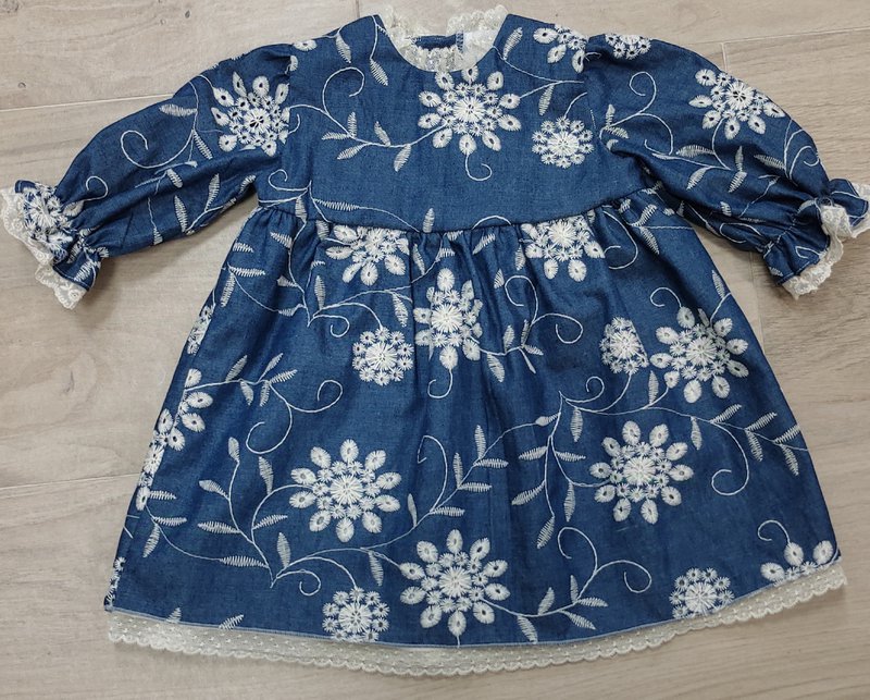 Robe en jean brodée Agnes