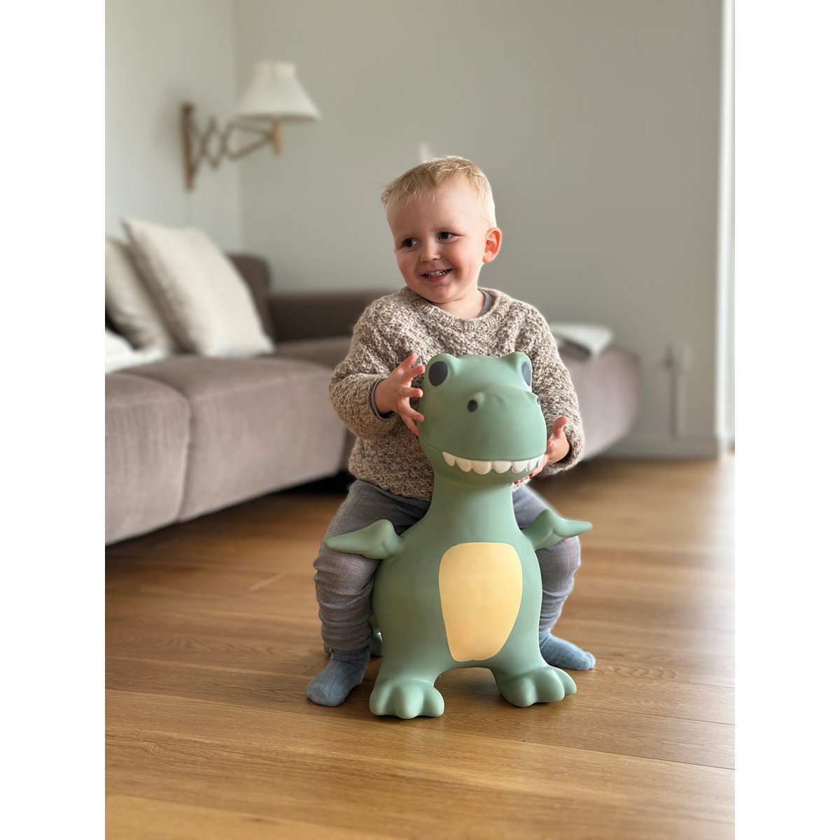 Springdier – Dino Dexter