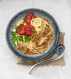 Ramen. Traditionelle og moderne soulfood-opskrifter at nyde