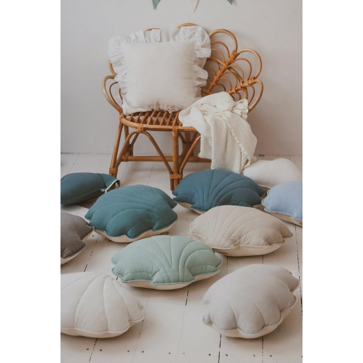 Almohada de concha de lino "Pigeon Grey"