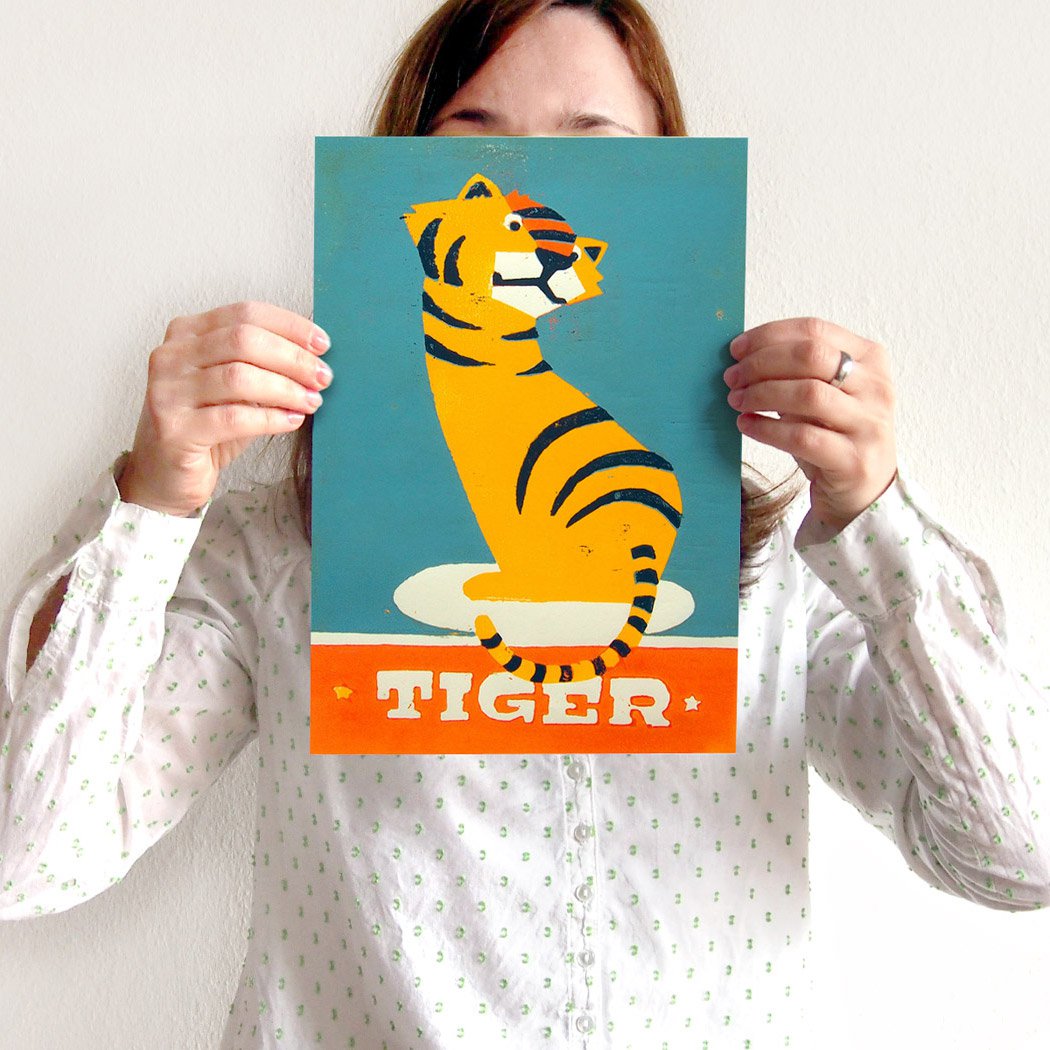 Holzschnittdruck mit Tiger für das Kinderzimmer