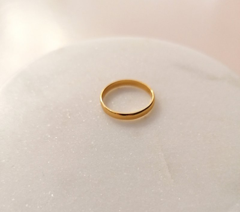Classic ring made of 925 sterling silver - gold