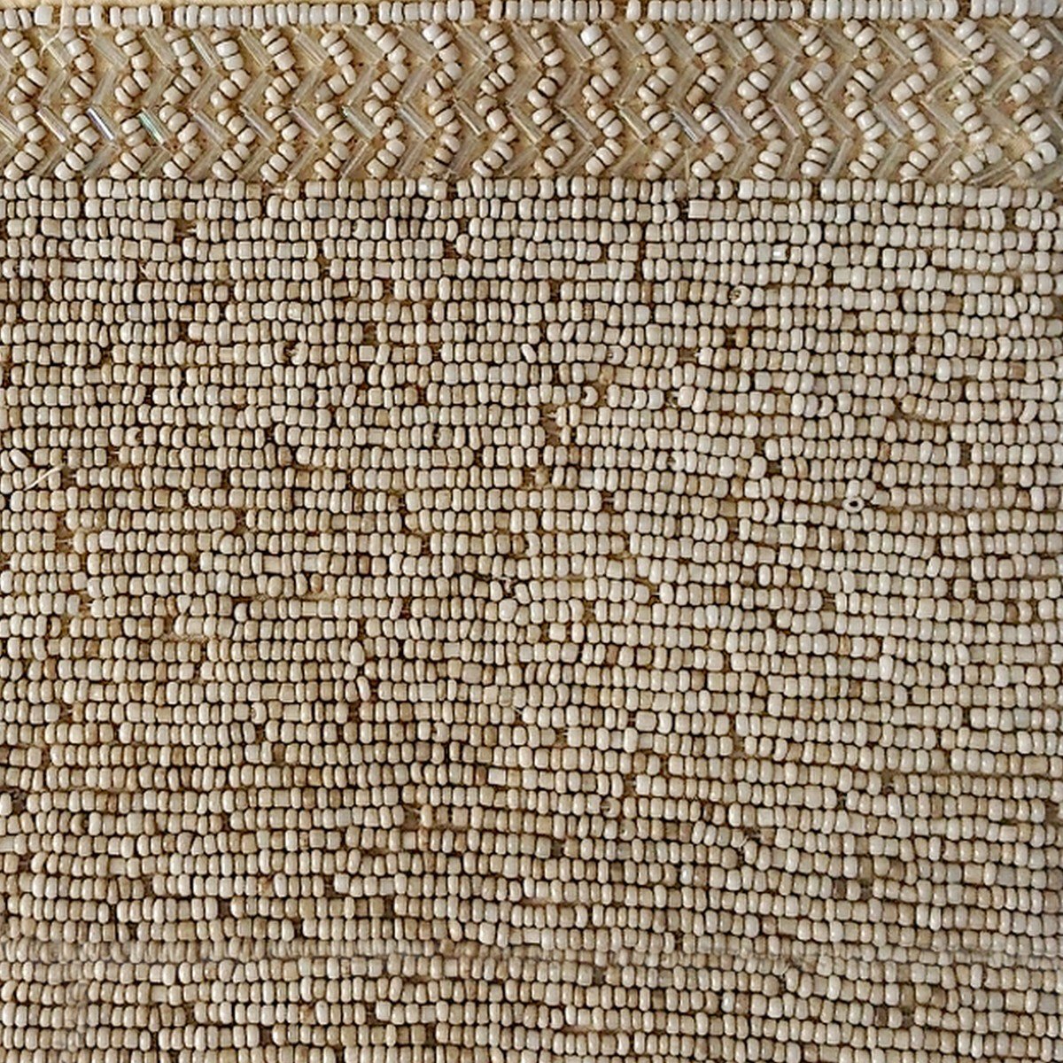 Lola beige pouch in glass beads