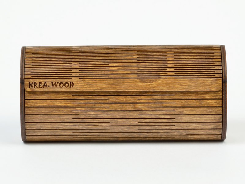 Krea-Wood handmade glasses case made of birch wood with magnets. Brown colour