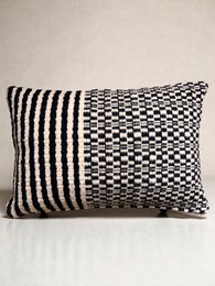 Heritage Line kussen - zwart - 40 x 60 cm