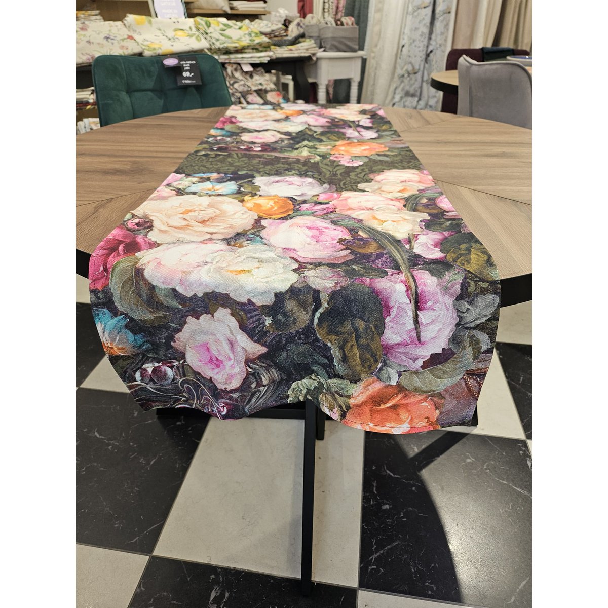 Table Runner without and with Tassels, 100% Cotton, Printed | Francine Black