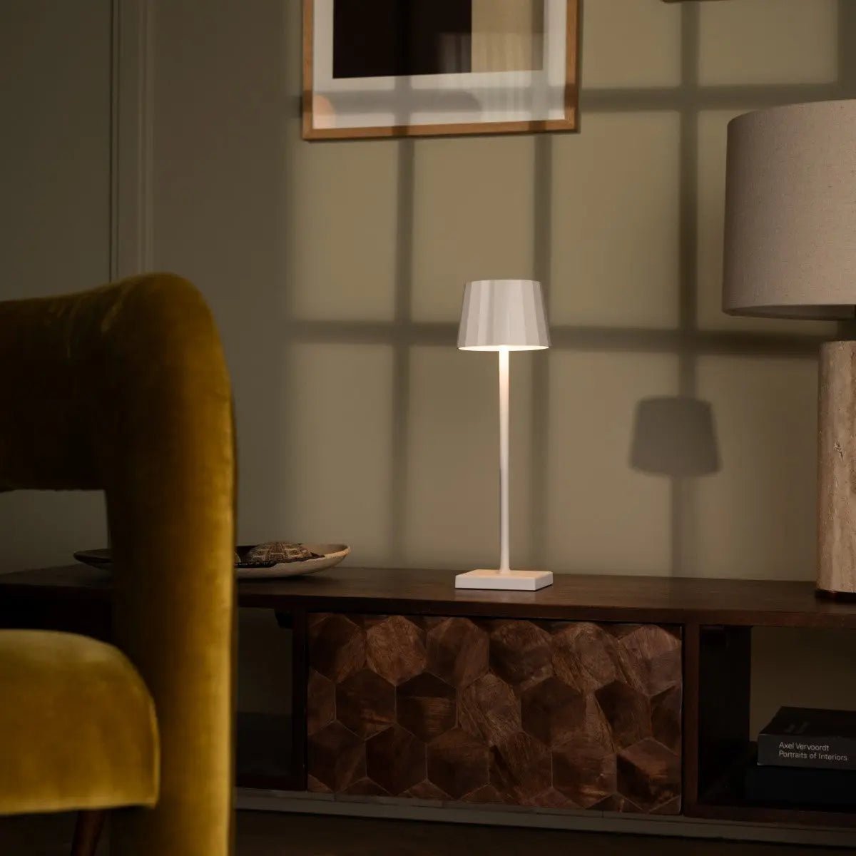 William White Rechargeable Table Lamp