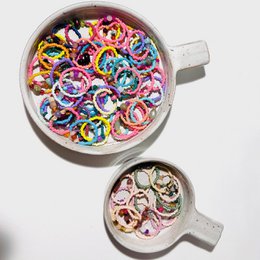 Colore mix di pietre preziose dell'anello