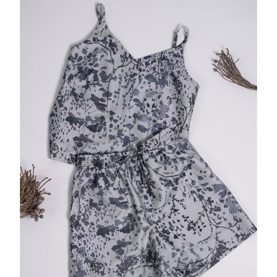 Completo due pezzi Silky Poems Grey (camicia + pantaloncini)