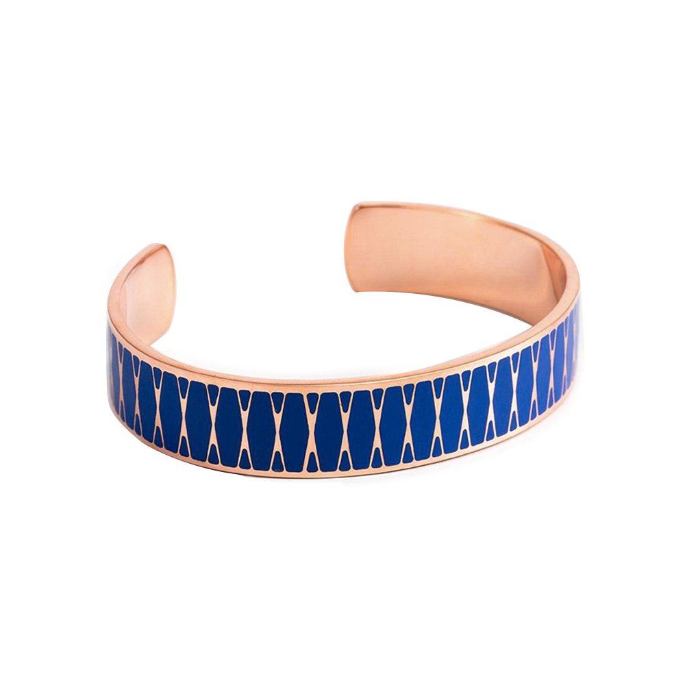 Blauwe emailarmbandroze afwerking