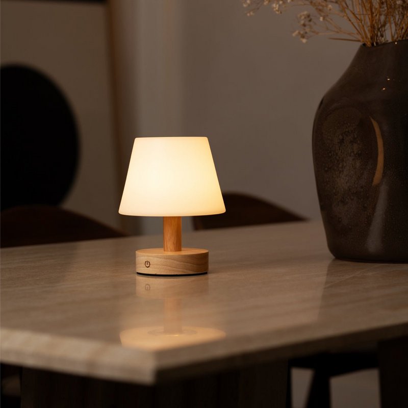 Teddy lichtbruine houten oplaadbare tafellamp
