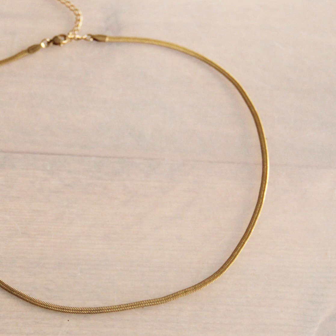Flad "Snake" kæde 3mm - guld farve