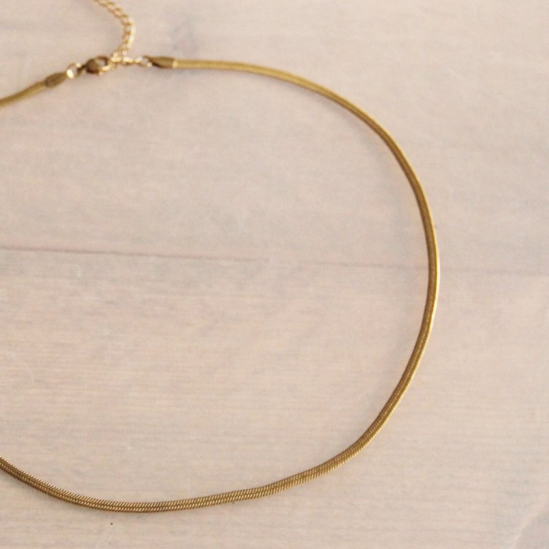 Flad "Snake" kæde 3mm - guld farve
