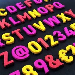 Modern magnetic letters - Knutsch Bang