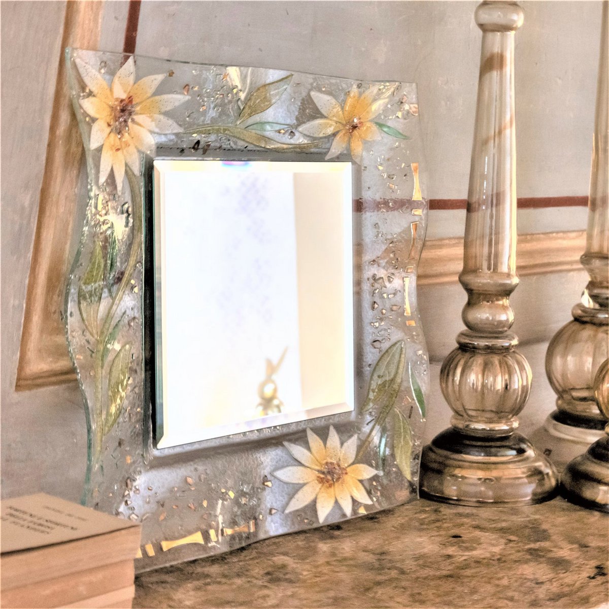Vierkante wandspiegel in Murano Glass, voorkeurscadeau -idee, bloemengouddecoratie CM. 37
