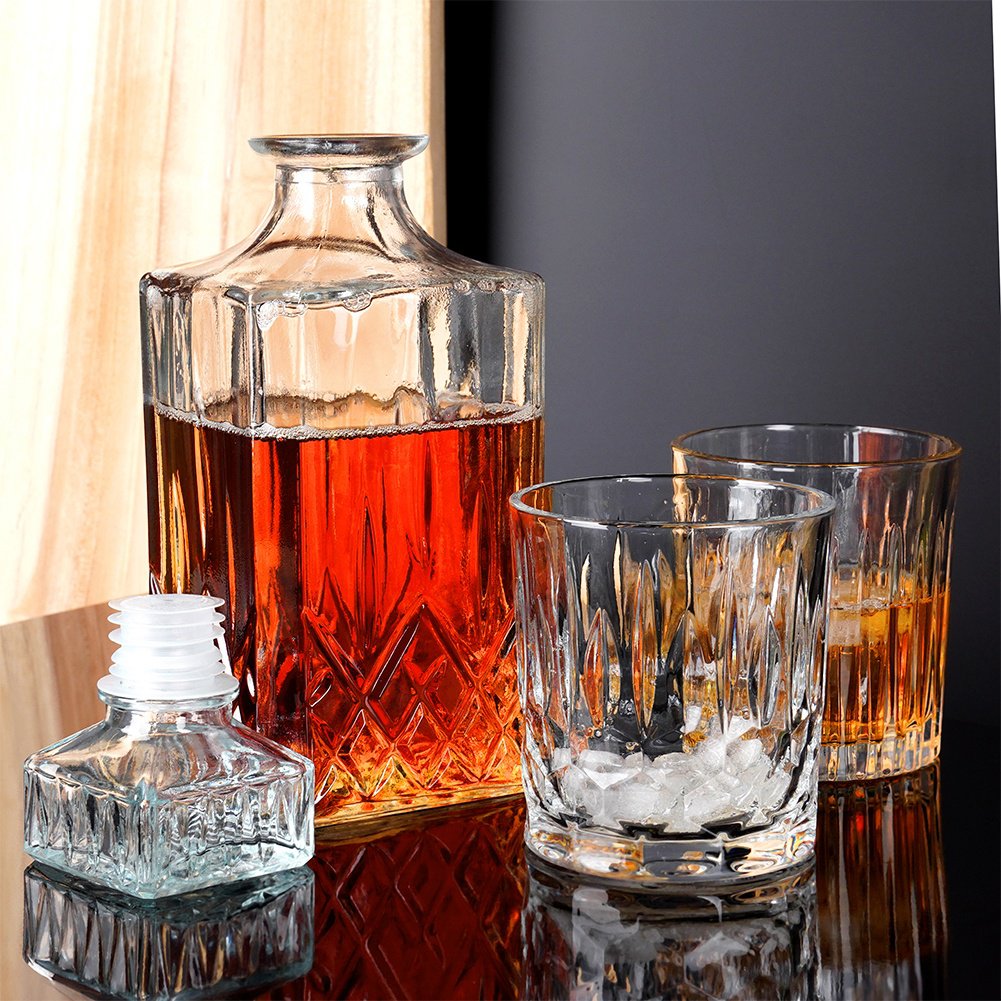 Whisky Carafe Glass 900 ml