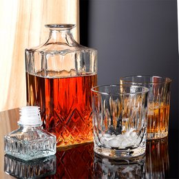 Whisky Carafe Glass 900 ml
