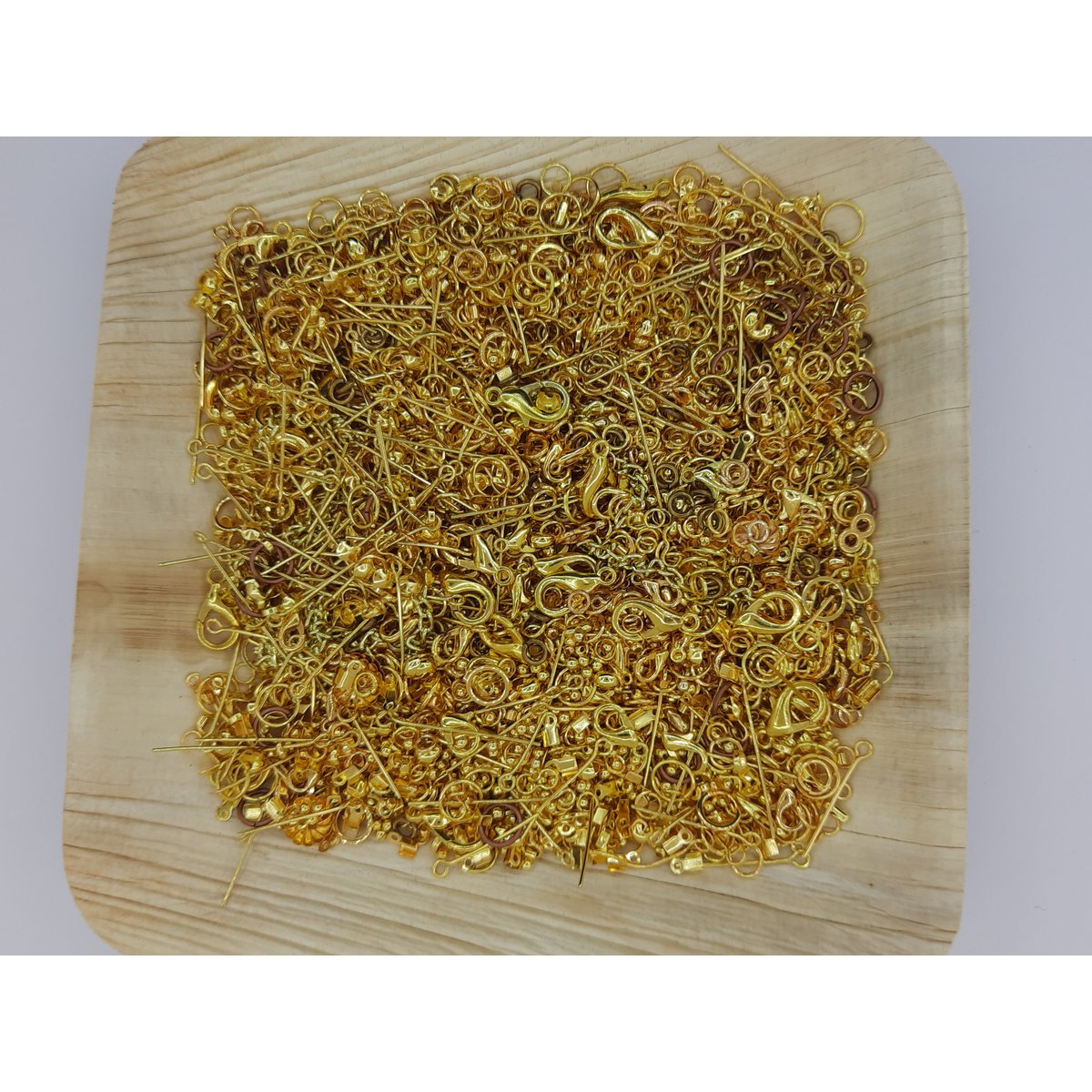 %23102 OW Mix pièces dorées pour la fabrication de bijoux