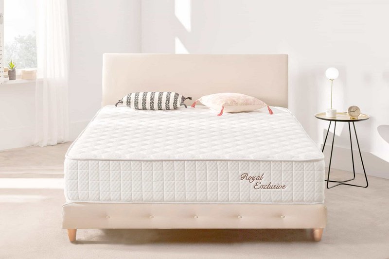 Royal Exclusive Pocksprings Mattress - White - Grubość: 30 cm - Moonia
