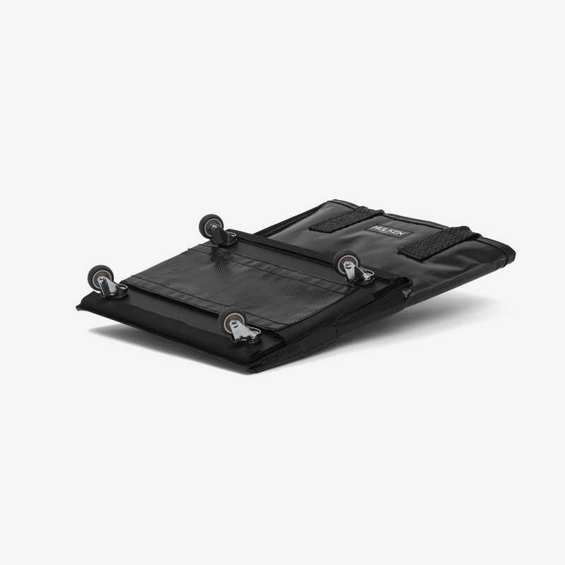 Hulkenbag medio negro con cubierta construida