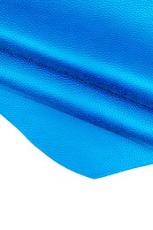 K0038OB | Made in Italy Heart Bookmark in genuine full-grain leather, dollar grain - Light blue color - Dimensions: 6 x 5.5 x 0.5 cm - Packaging: rigid bottom/lid Gift Box