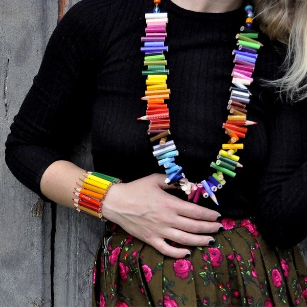 Collana a matita colorata