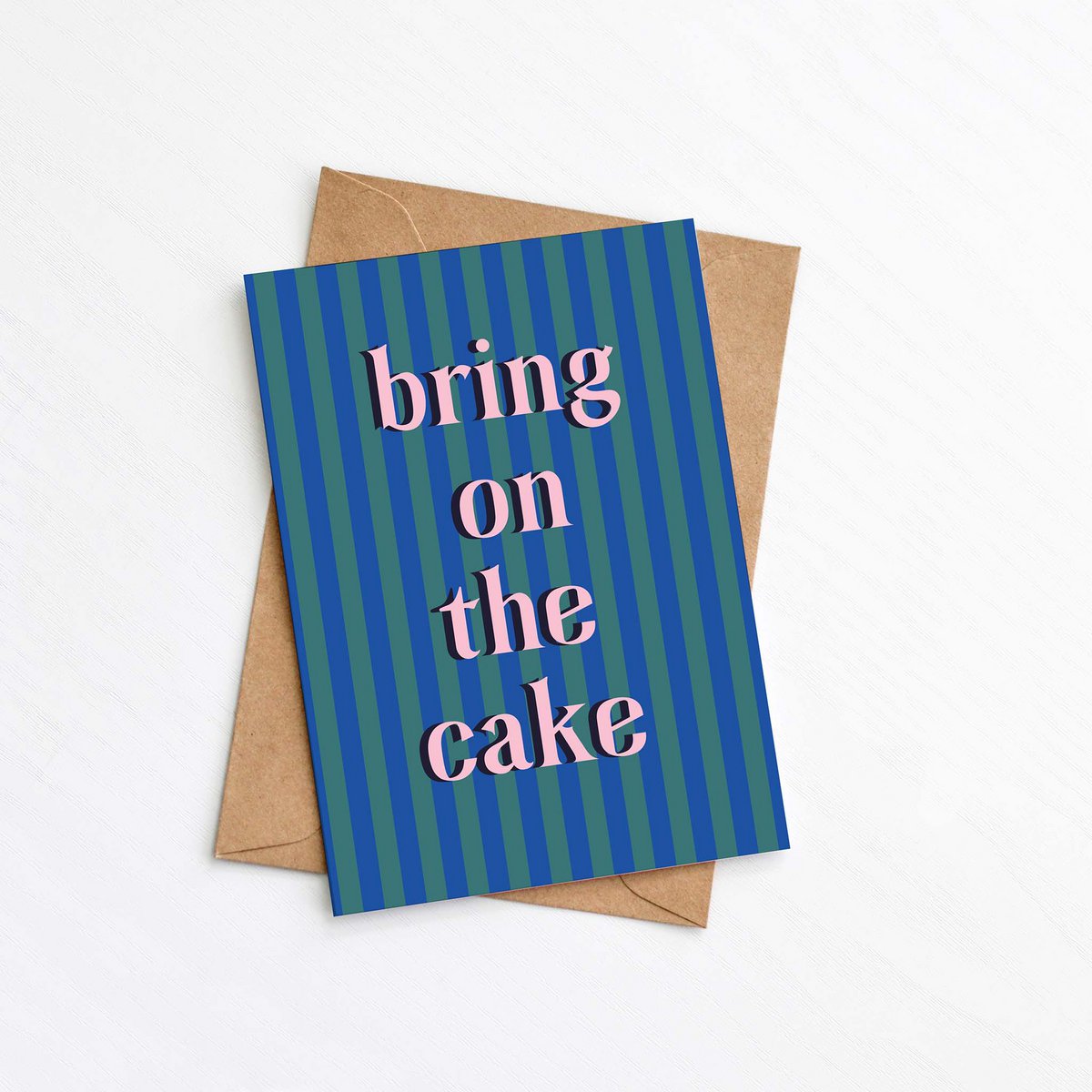 Traiga la tarjeta de cumpleaños del pastel | Tarjeta de felicitación