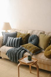Pudebetræk | Heather Olive Cross Stitch aflangt pudebetræk fra Sanctuary Living