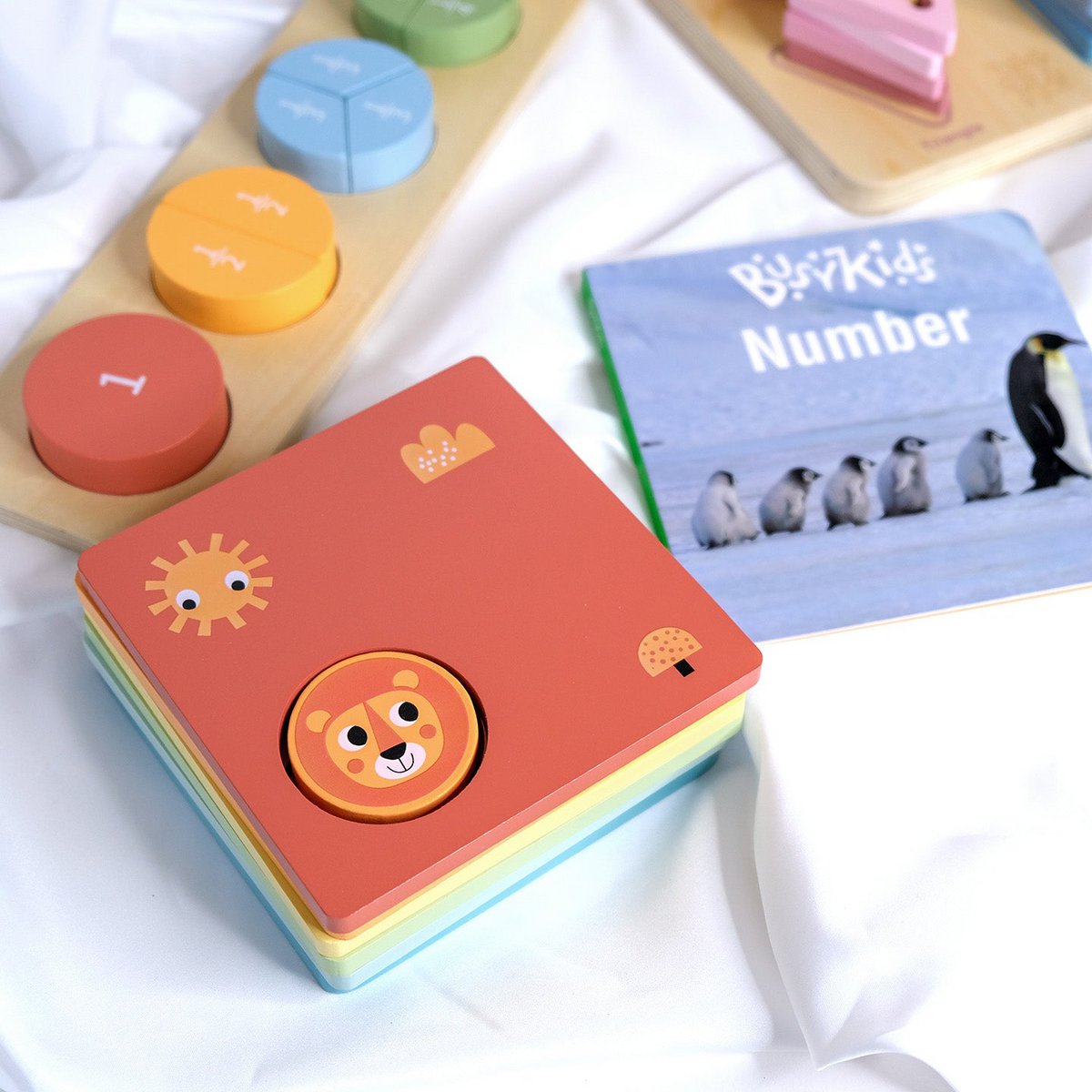 BusyKids Montessori-Set für Kinder von 24 bis 36 Monaten