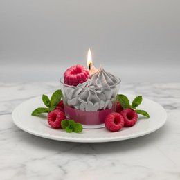 LAVURI N° 05 Baie Sauvage Gourmet Dessert Candle CUP, fruity framboise scent, Ash & Ruby colored, handmade bio vegan soy wax - Duftkerze