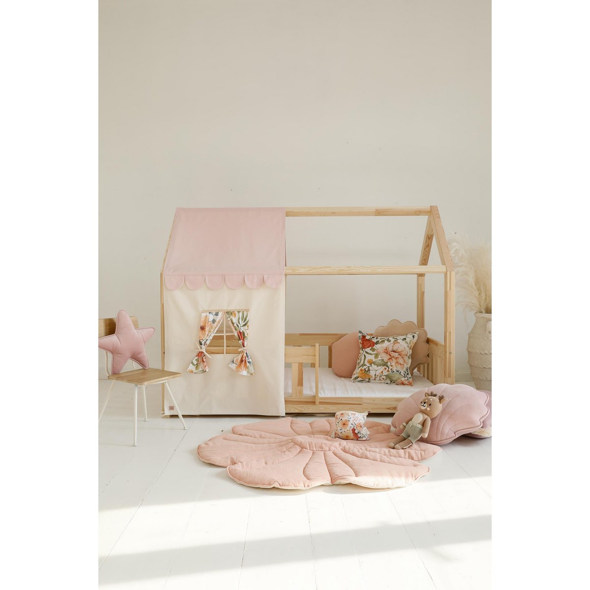 Canopy over bed in the shape of a house "Pink", baby crib house, Decoration for boys's room, personalized baby houses baldachin