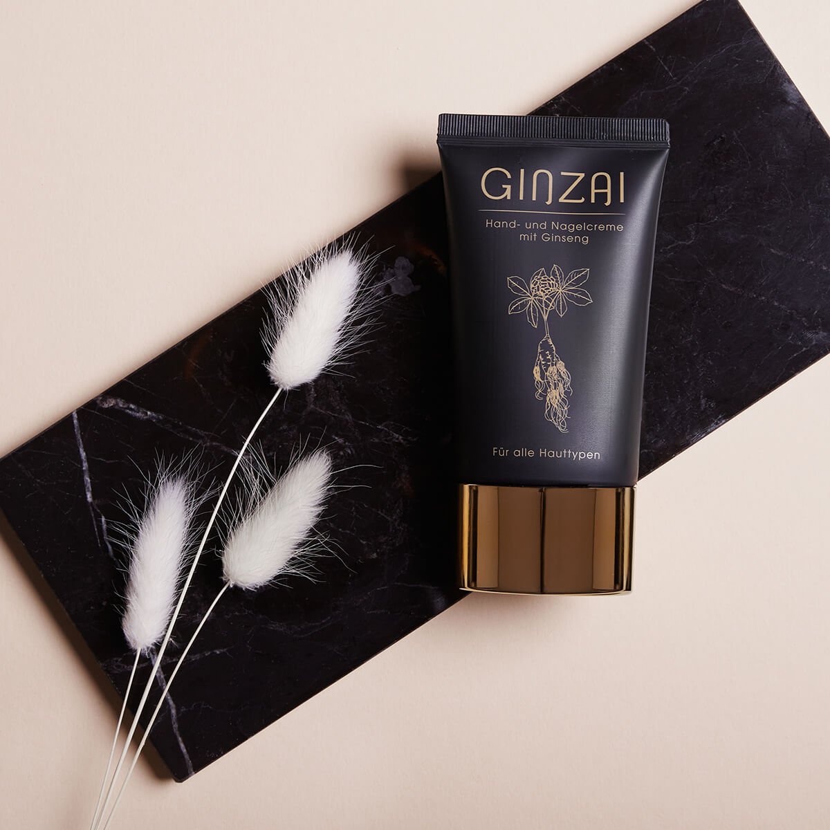 PREMIUM hand and nail cream with ginseng