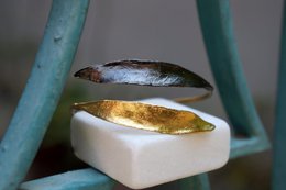 Olive Branch Veganistische armband - Verstelbaar verguld messing en zwart rhodiumontwerp
