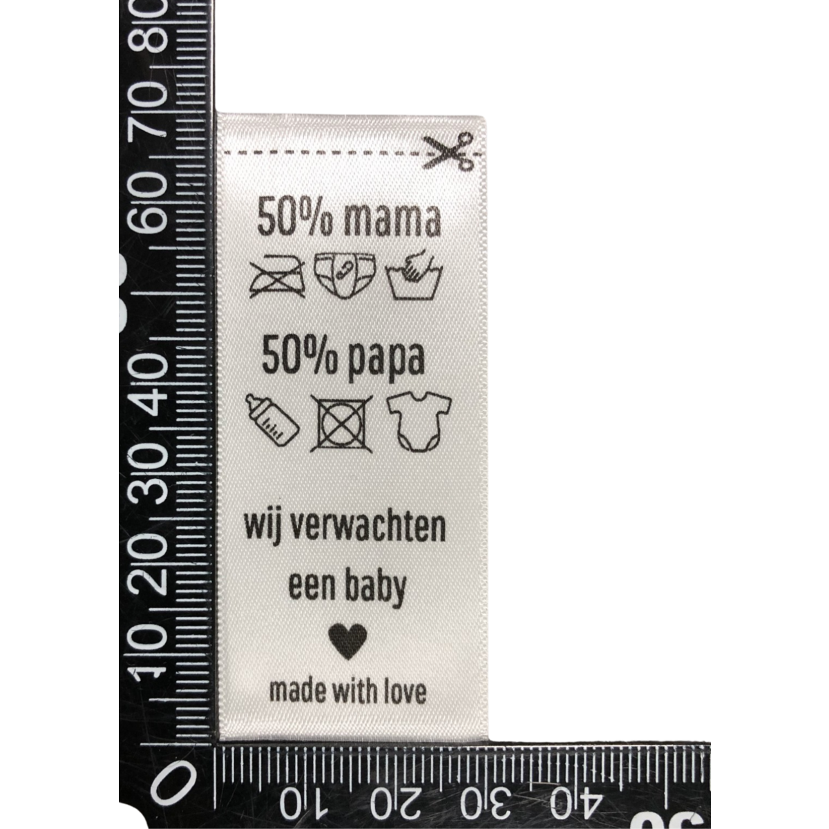Washing label • We expect a baby