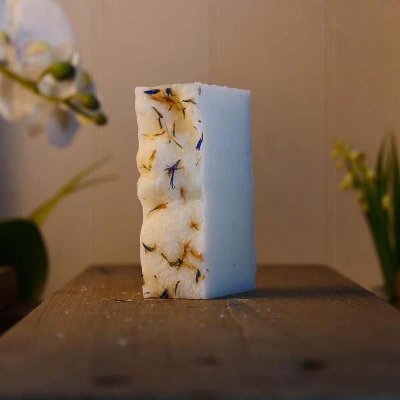 Organic Surgras Palmarosa Soap