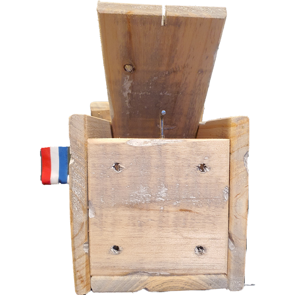 birdhouse old dutch StB skew roof