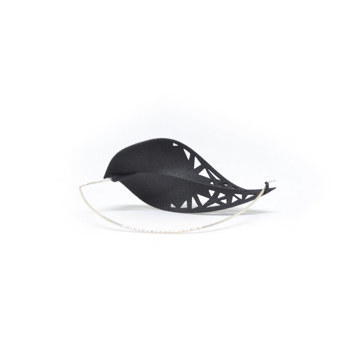 LEAF Earrings Black