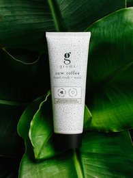scrub mani al caffè crudo + lavaggio