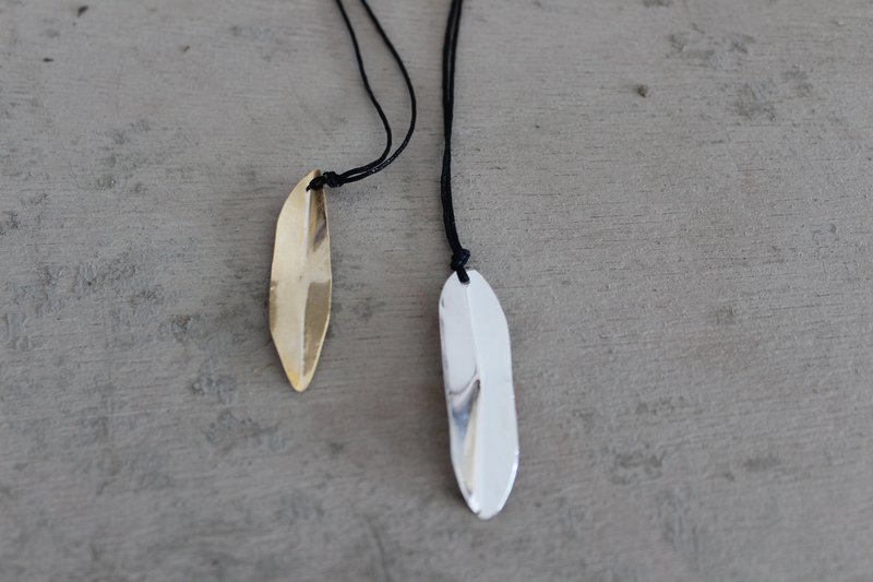 Leaf pendant