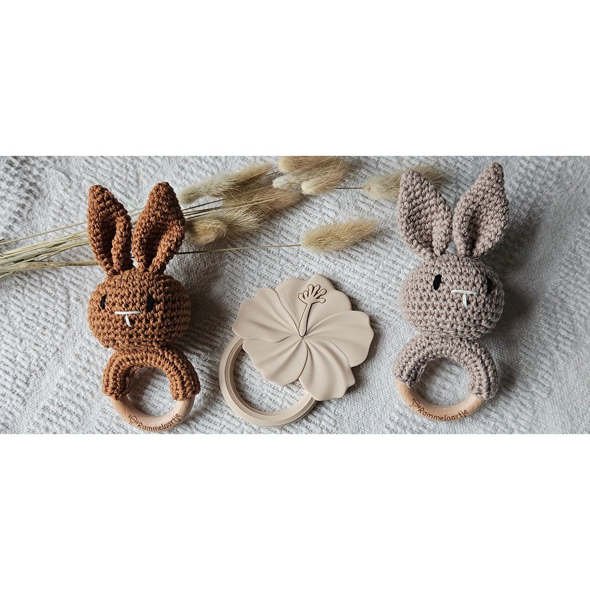 Crochet rattling rattle - Handmade from soft cotton | Brown