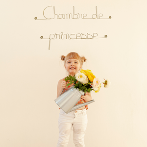 Wanddekoration für Mädchen aus goldenem Messingdraht: „Prinzessinnenzimmer“ – Geschenk zur Geburt – Kinderzimmer