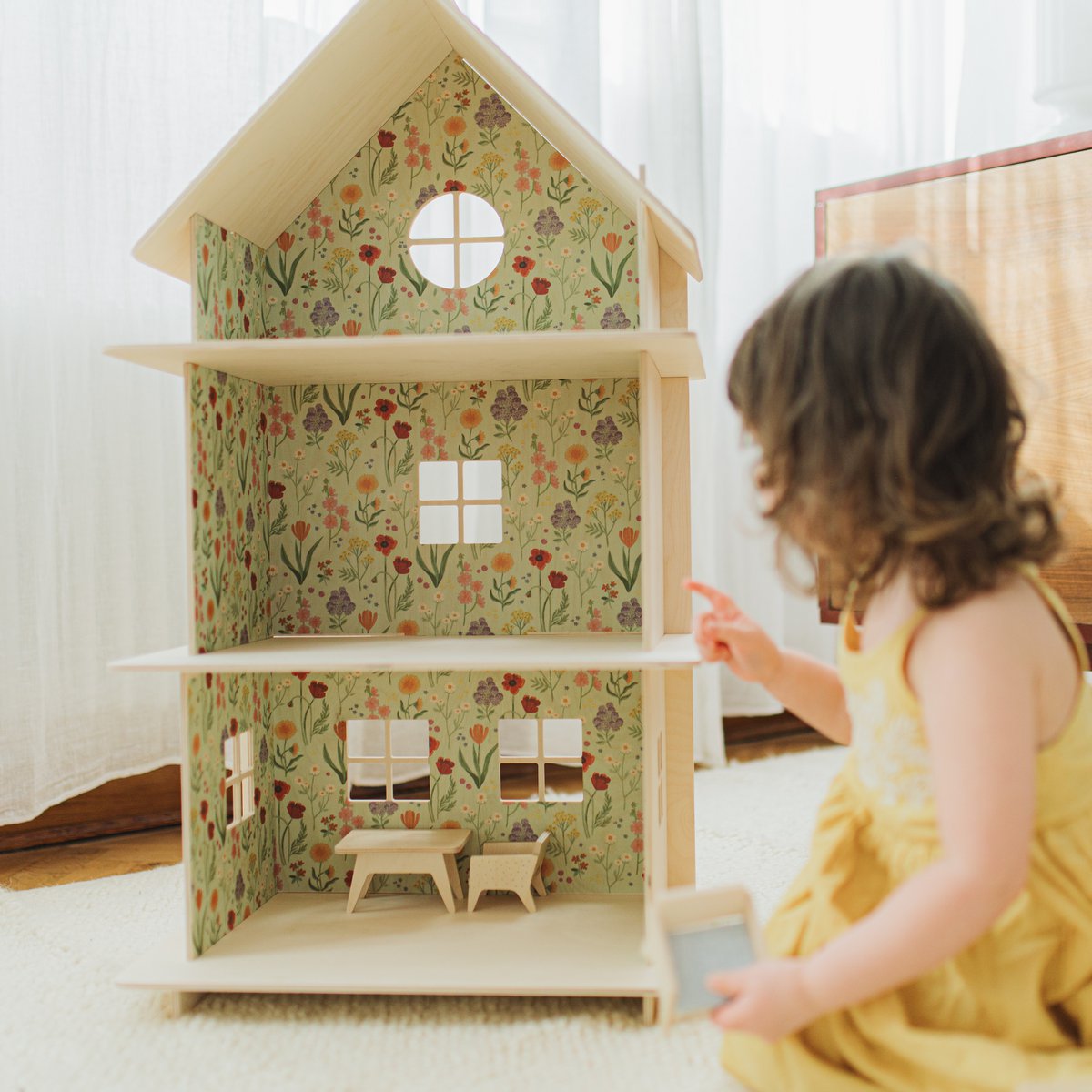 Meadow -Maison de poupée en bois à trois étages / Maison de poupée moderne
