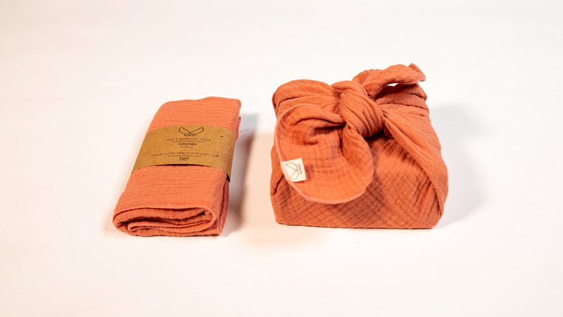 FUROSHIKI M