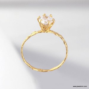 Cypress Twig verlovingsring: verguld zilver met Lab Diamond