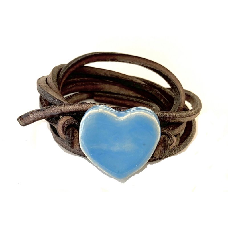 Bracelet leather lace with heart aqua blue