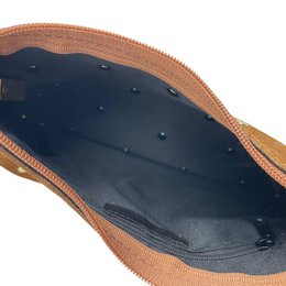 Borsa a Mano Semitonda in Crosta di Pelle con Borchie 58030