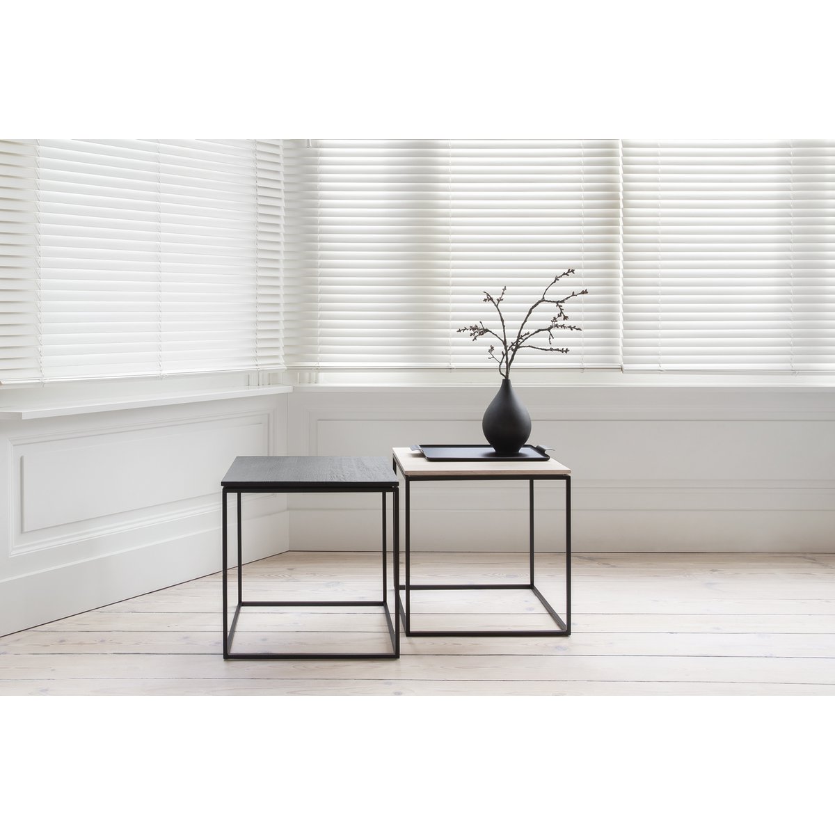 Mesa auxiliar 'Shadow' (40x40cm H40cm) Roble