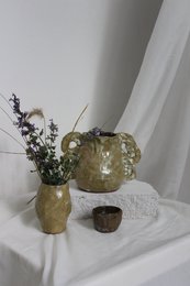 Vaso in ceramica verde unico fatto a mano